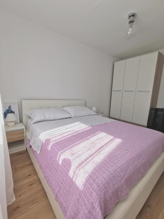 Apartmán Ulike I Pini Pula Exteriér fotografie